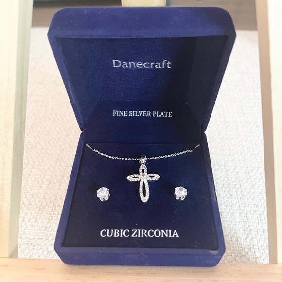 NWT Cubic zirconia five silver plate, cross necklace and stud earrings - Picture 2 of 5